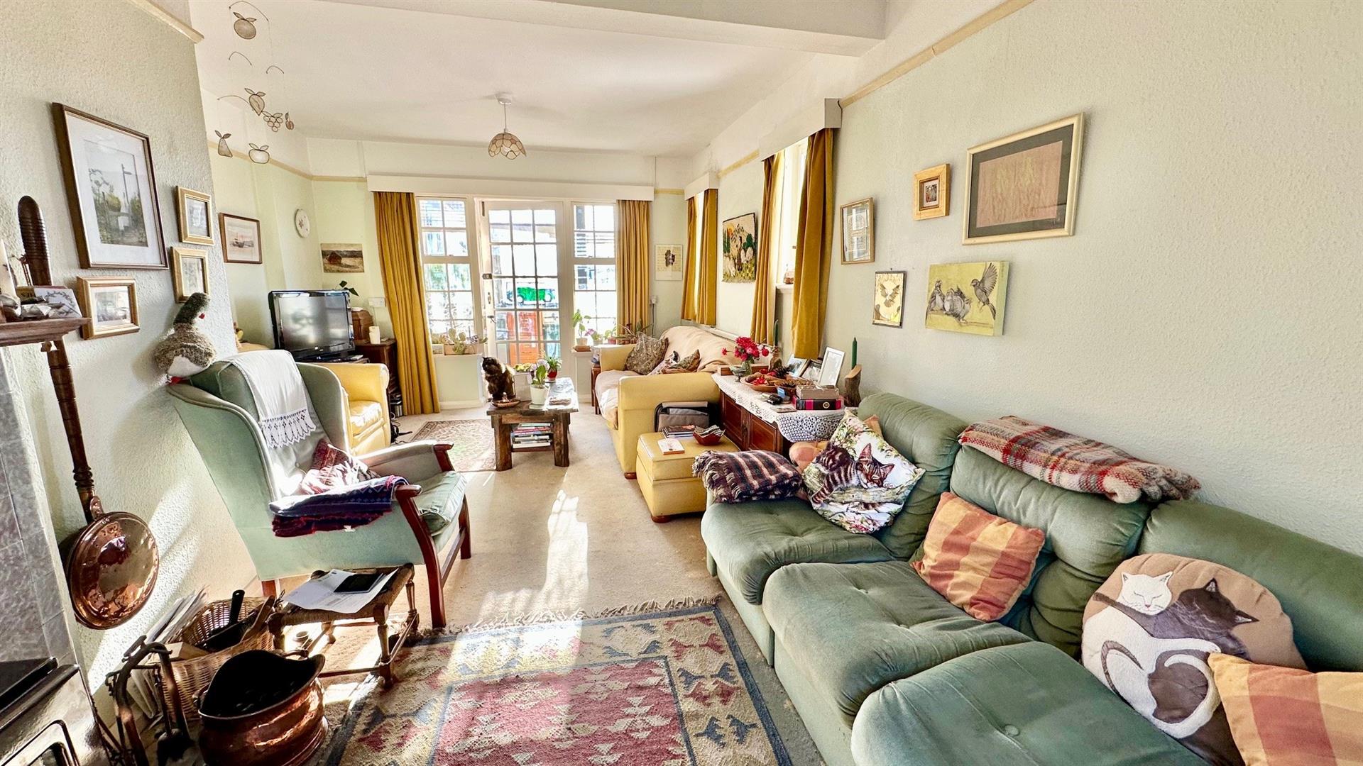4 bed property in Cooden Drive, Cooden, Bexhill-On-Sea